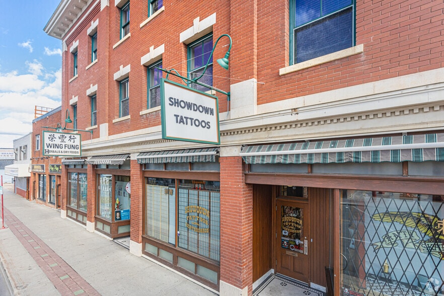 More Photos Of 10601 97th St NW, Edmonton Apartments For Sale