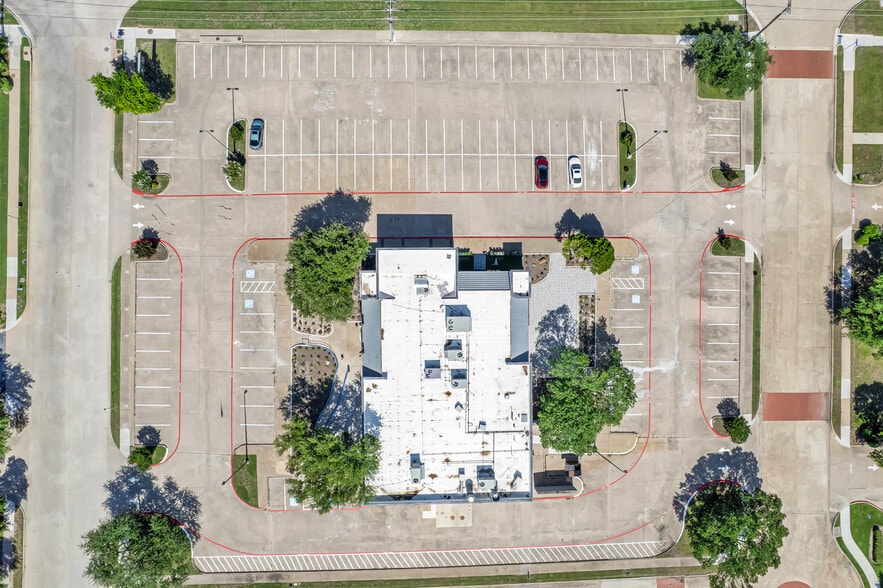 More Photos Of 1801 N Plano Rd, Richardson Specialty For Sale
