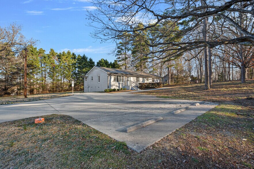 More Photos Of 247 Unionville Indian Trail Rd W, Indian Trail Office Residential For Sale