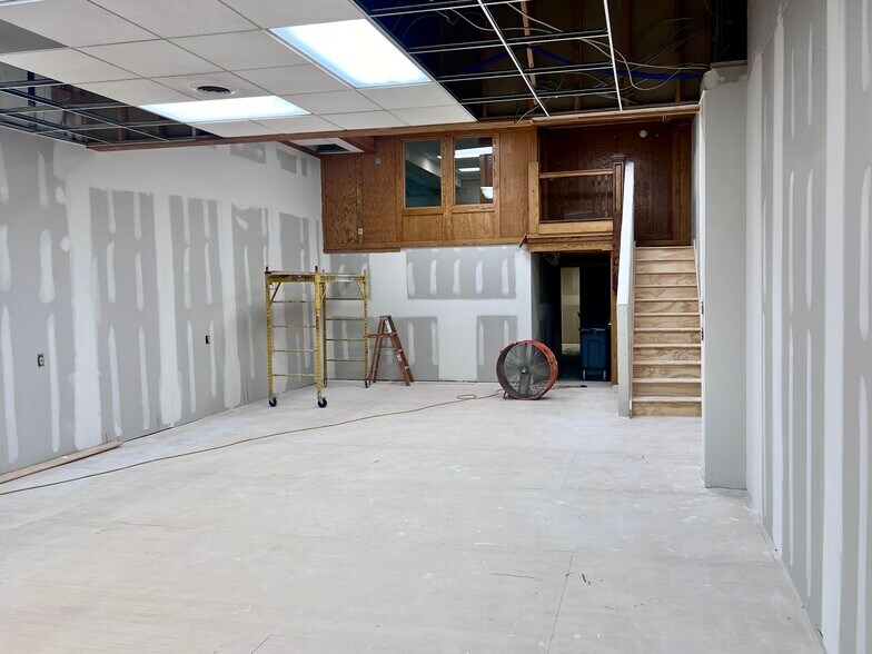 More Photos Of 547 Lincoln Ave, Bellevue Apartments For Lease