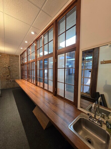 More Photos Of 205 Main St S, Minot Storefront Retail Office For Lease