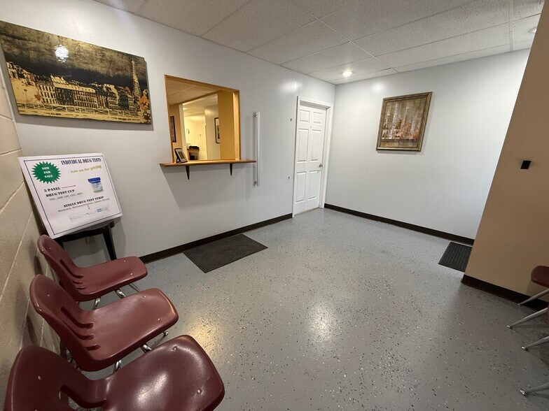 More Photos Of 206 S Church St, Union Office For Sale