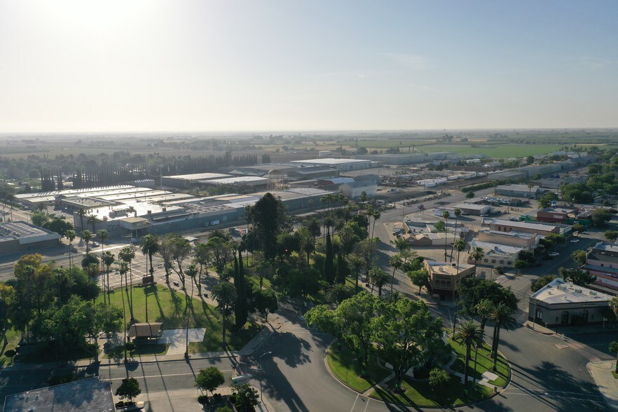 More Photos Of 100 W Las Palmas Ave, Patterson Food Processing For Sale