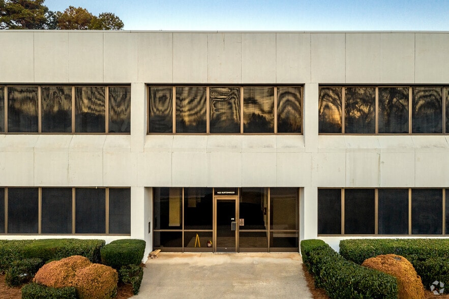 More Photos Of 1422 Burtonwood Dr, Gastonia Office Residential For Lease
