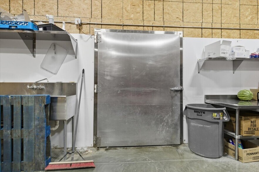 More Photos Of 105 N Broadway St, Syracuse Freestanding For Sale