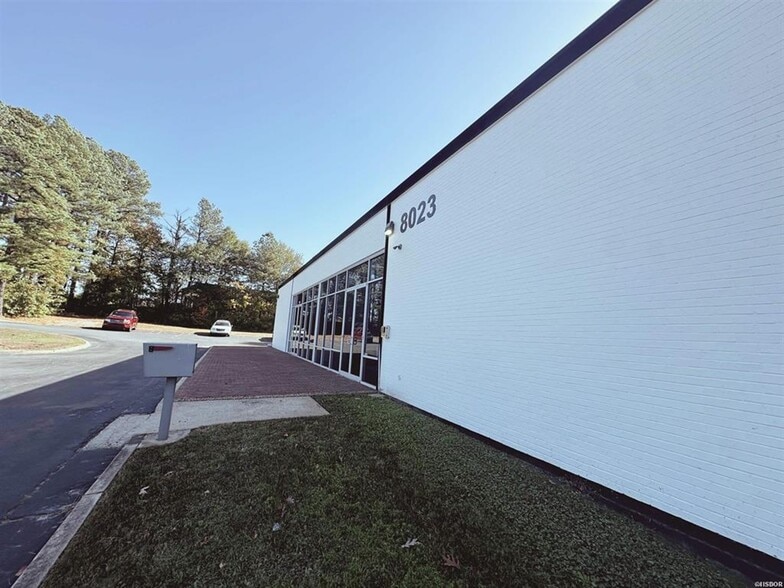 More Photos Of 8023 Interstate 30, Little Rock Light Manufacturing For Lease
