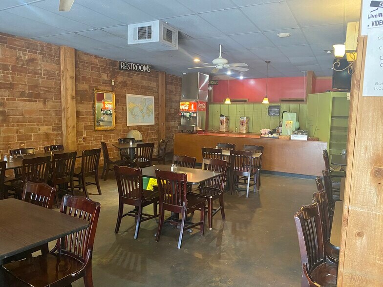 More Photos Of 3701 N Youngs Blvd, Oklahoma City Restaurant For Lease