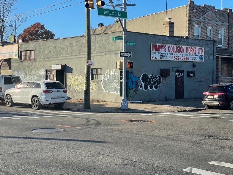 More Photos Of 3429 Atlantic Ave, Brooklyn Auto Repair For Sale