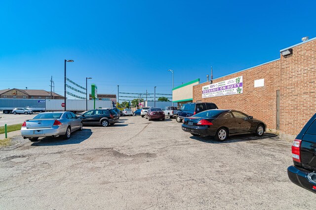 More Photos Of 7948 W 79th St, Bridgeview Auto Dealership For Sale