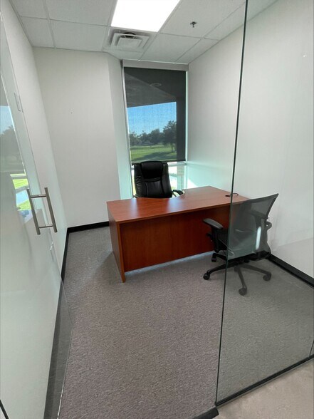 More Photos Of 575 W Chandler Blvd, Chandler Medical For Sale