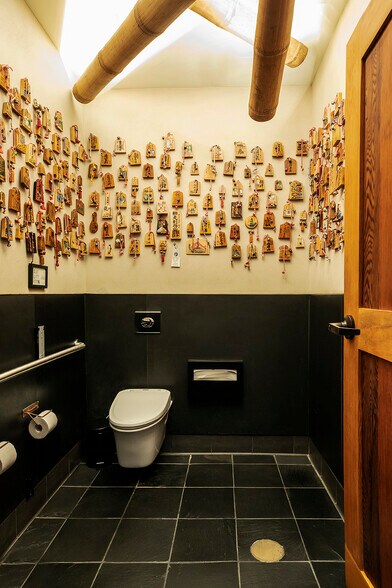 More Photos Of 466 Eddy St, San Francisco General Retail For Sale