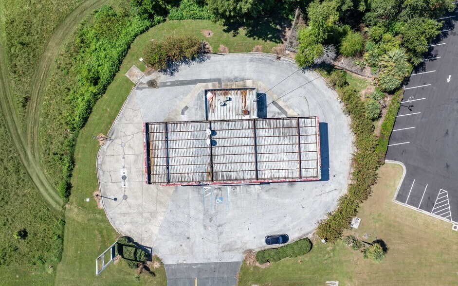 More Photos Of 6669 US-129 Hwy, Live Oak Convenience Store For Sale