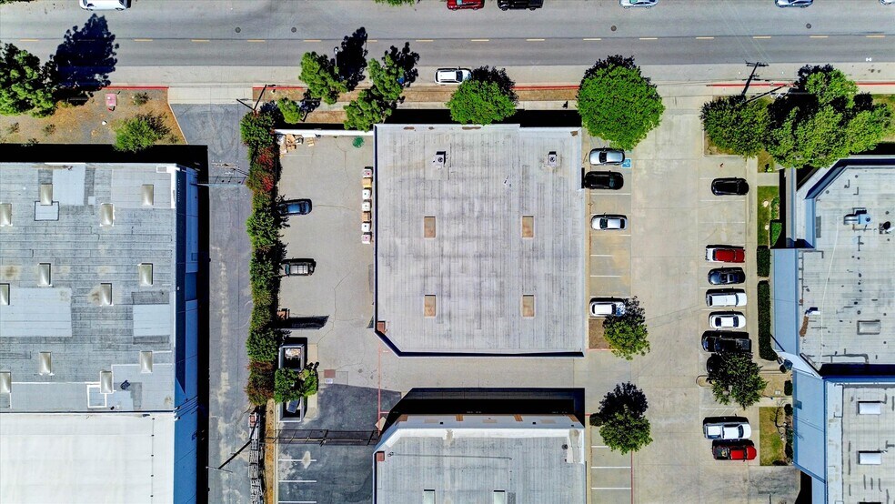 More Photos Of 920 W 10th St, Azusa Warehouse For Sale