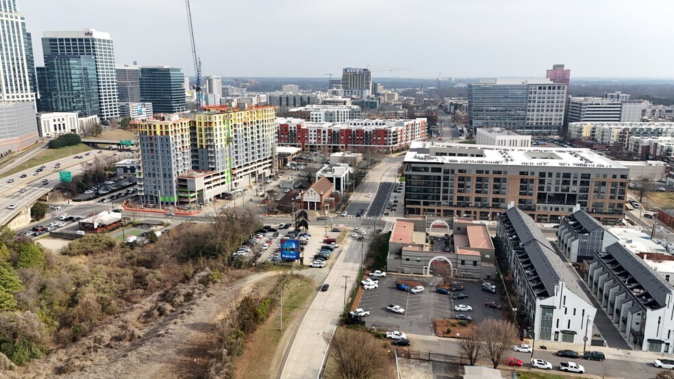 More Photos Of 1100 S Mint St, Charlotte Unknown For Lease