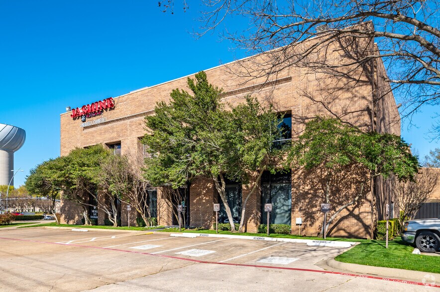 More Photos Of 4004 Belt Line Rd, Addison Unknown For Lease