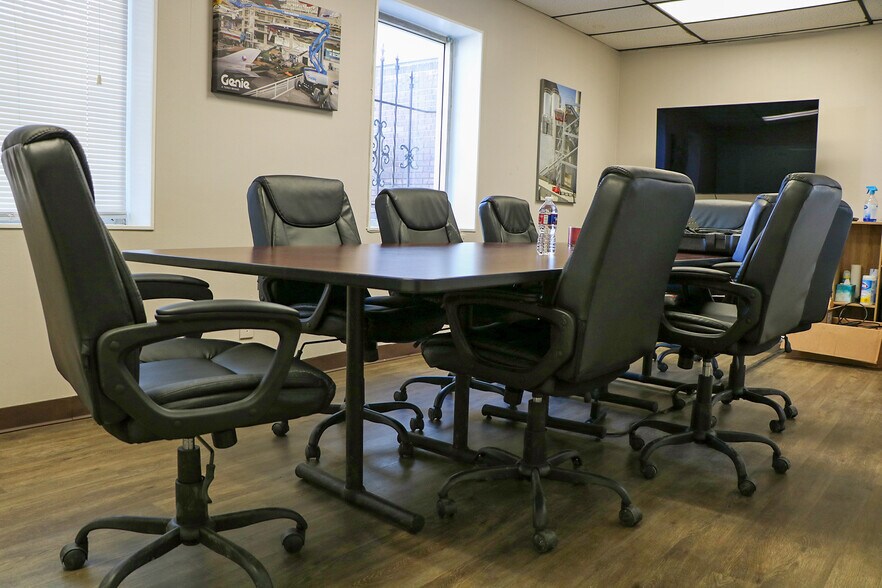 More Photos Of 2338-2354 Joe Field Rd, Dallas Industrial For Lease