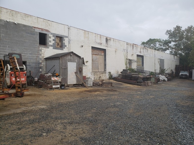 More Photos Of 4747 Clifton Rd, Temple Hills Warehouse For Sale