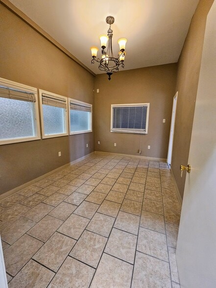 More Photos Of 7701 Saint Bernard Hwy, Arabi Office For Sale