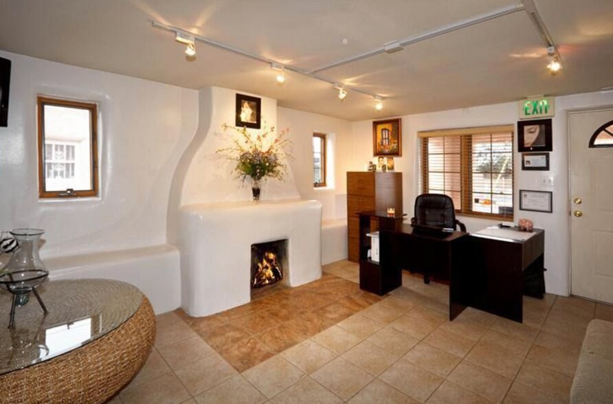 More Photos Of 224-226 N GUADALUPE St, Santa Fe Flex For Sale