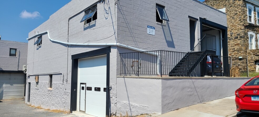 More Photos Of 58 Townsend St, Port Chester Warehouse For Lease