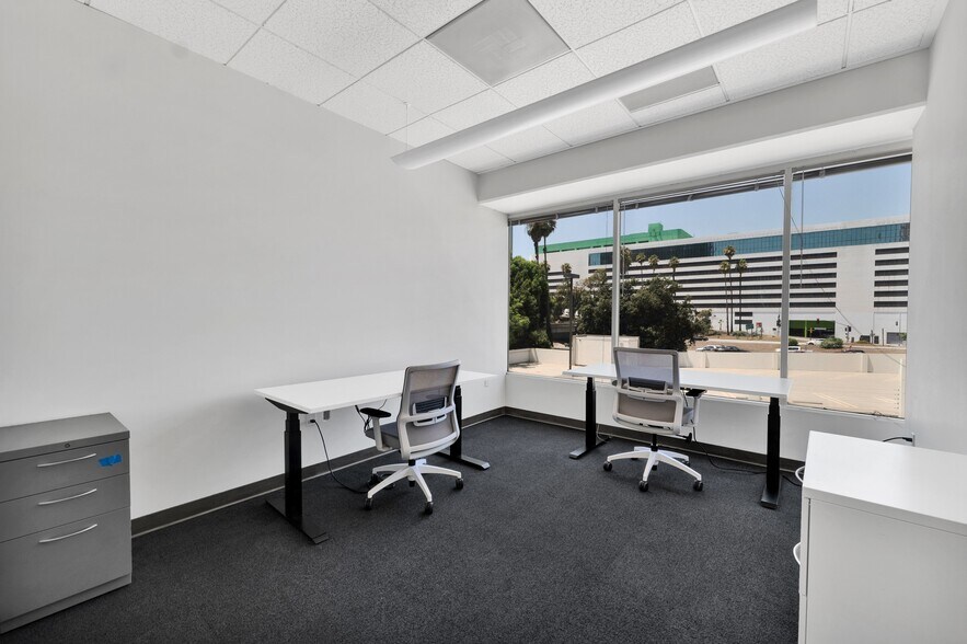 More Photos Of 221 S Figueroa St, Los Angeles Loft Creative Space For Lease