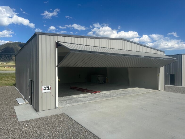More Photos Of 34 Charlie Taxi Wy Way, Ennis Airplane Hangar For Sale