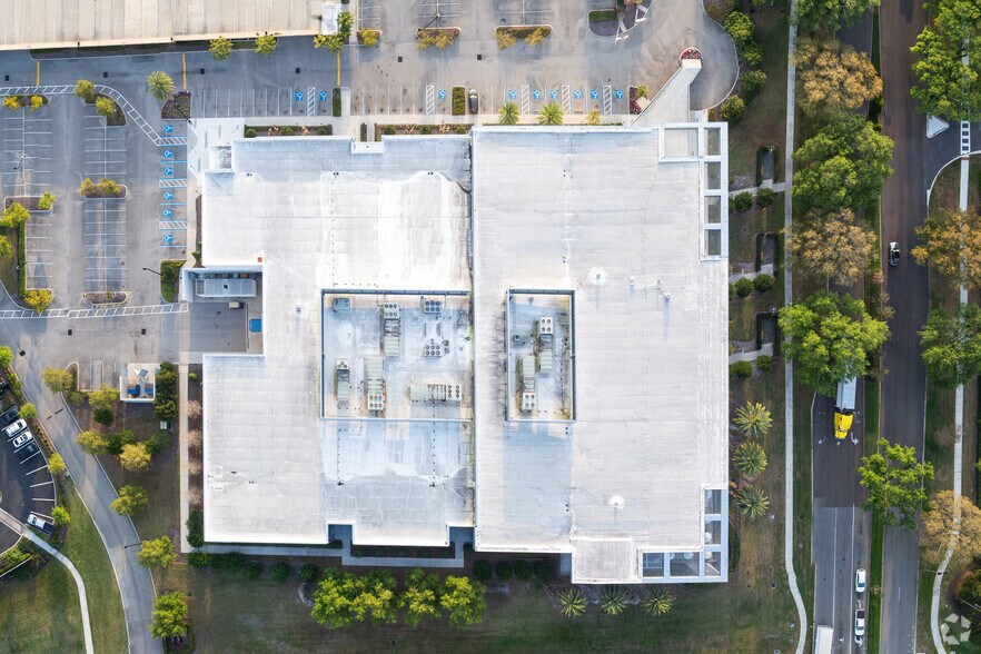 More Photos Of 9395 S John Young Pky, Orlando Office For Lease