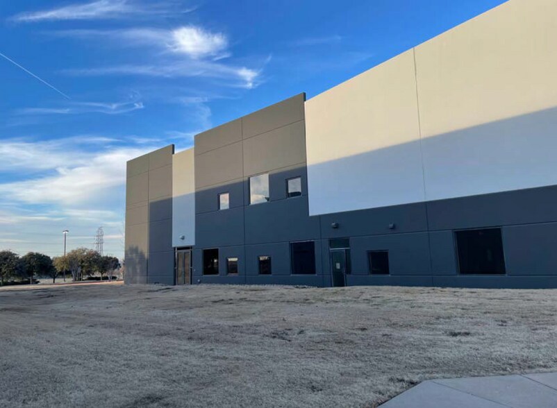 More Photos Of 4401 N State Highway 161, Irving Religious Facility For Sale