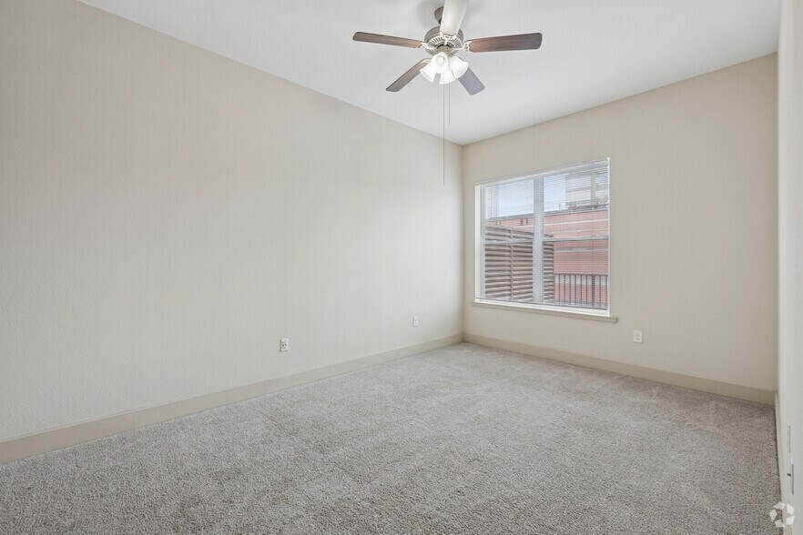 More Photos Of 79 Commerce St, Montgomery Apartments For Lease