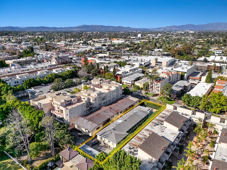 More Photos Of 14258 Dickens St, Sherman Oaks Apartments For Sale