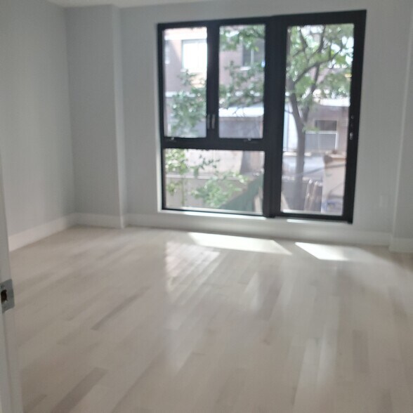 More Photos Of 335-337 W 55th St, New York Apartments For Sale