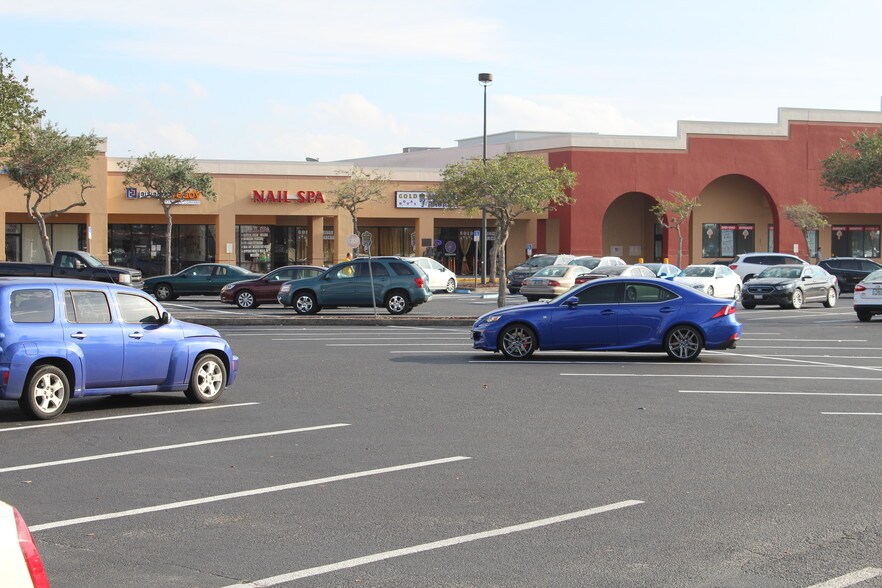 More Photos Of 4300 Kings Hwy, Port Charlotte Unknown For Lease