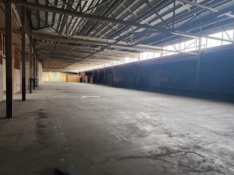 More Photos Of 909-911 Spiva Ave, Yuba City Warehouse For Lease