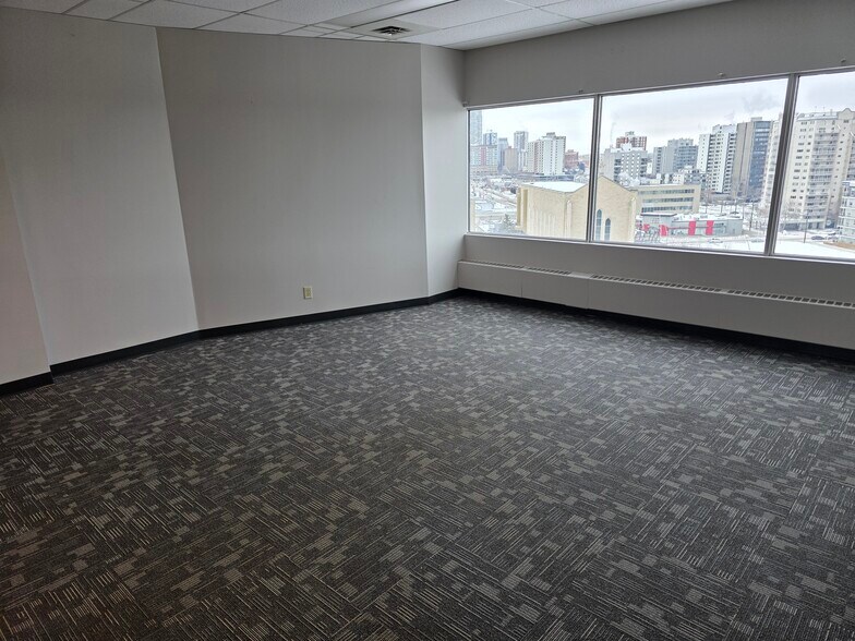 More Photos Of 10050 112 St NW, Edmonton Office For Lease