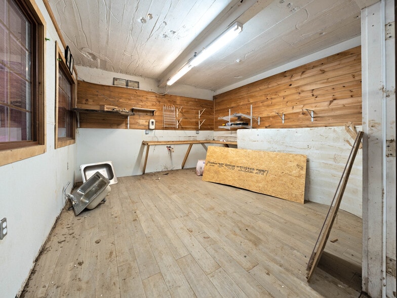 More Photos Of 339 Park St, Canton Restaurant For Sale