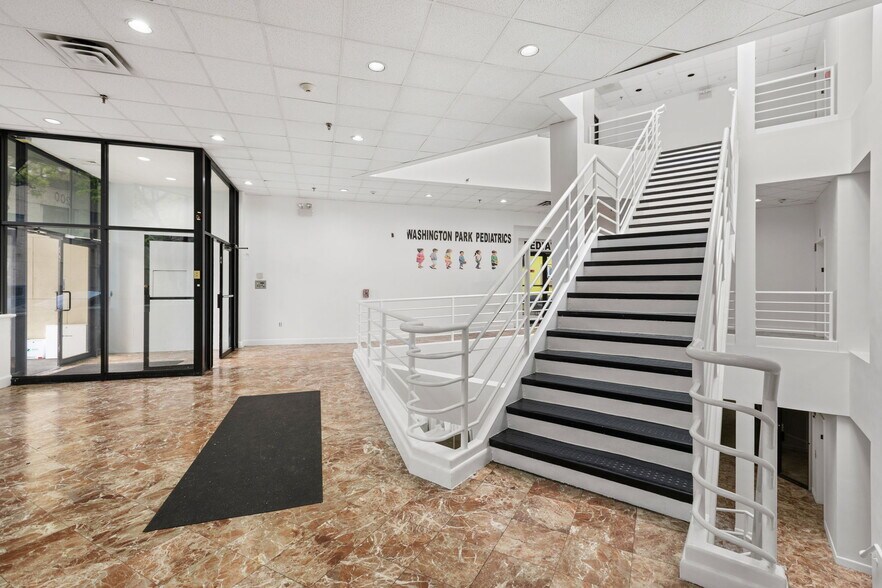 More Photos Of 200 Washington St, Newark Medical For Lease