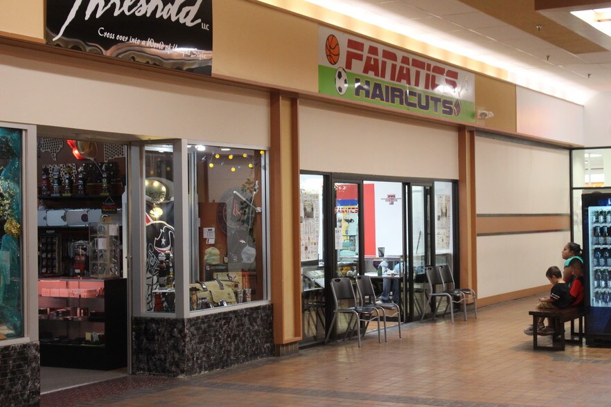 More Photos Of 1317-1401 N Turner St, Hobbs Unknown For Lease