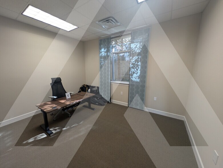 More Photos Of 2219 Sawdust Rd, The Woodlands Medical For Sale