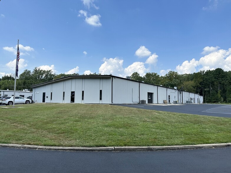 More Photos Of 410 Andbro Dr, Pitman Unknown For Lease