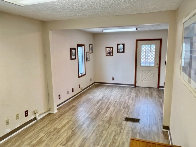 More Photos Of 2918 Plymouth Ave, Rocky River Office For Sale