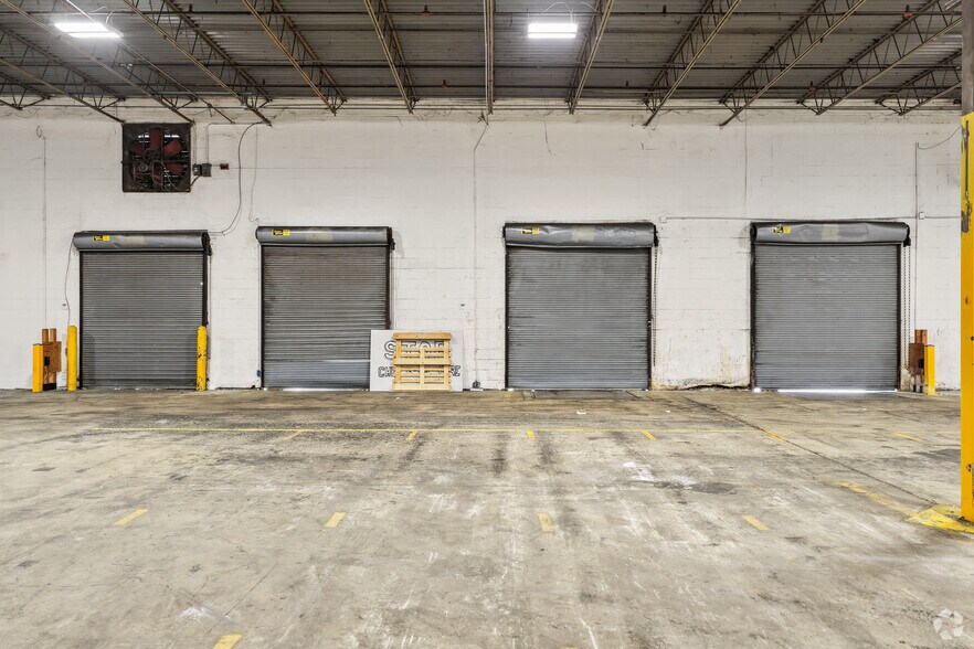 More Photos Of 615 Industrial Ave, Salisbury Warehouse For Sale