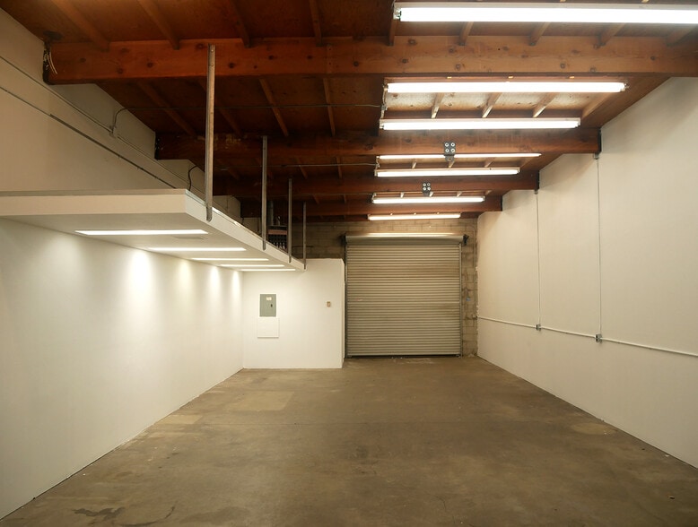 More Photos Of 2747 Sherwin Ave, Ventura Manufacturing For Sale