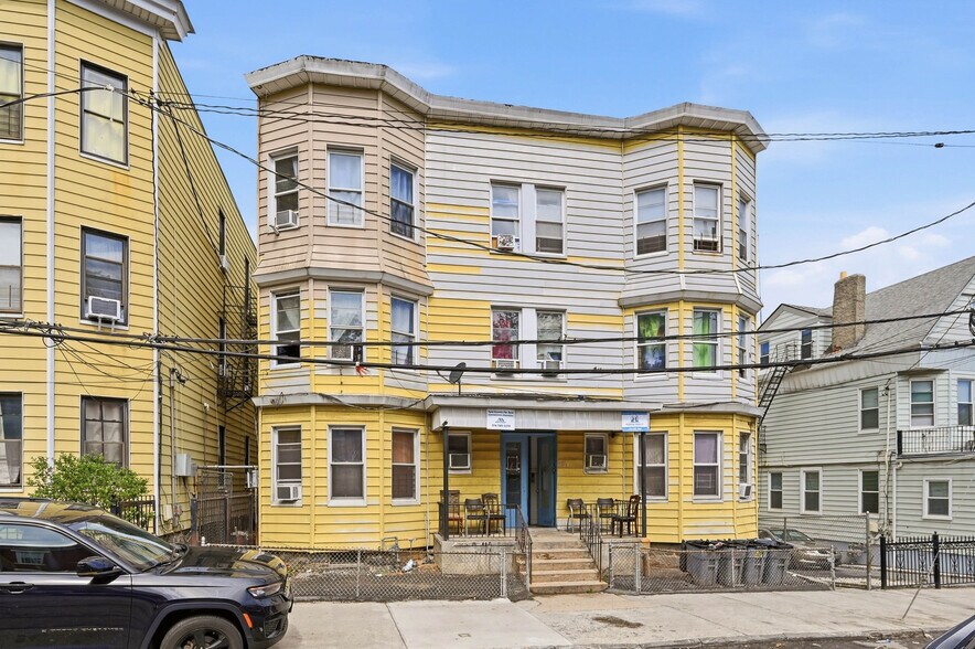 More Photos Of 25 Saratoga Ave, Yonkers Apartments For Sale