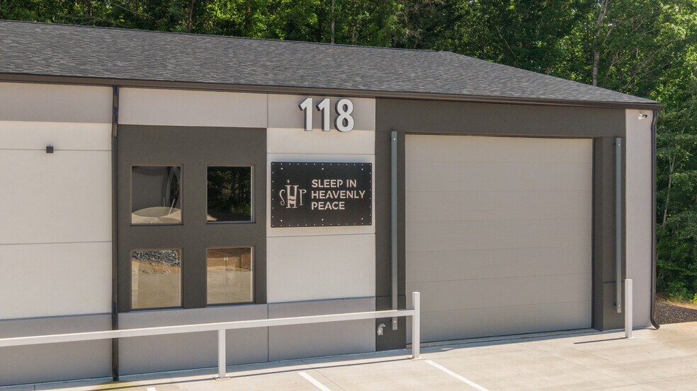 More Photos Of 158 Innovation Dr, Statesville Unknown For Lease