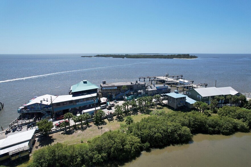Primary Photo Of 450 Dock St, Cedar Key Freestanding For Sale