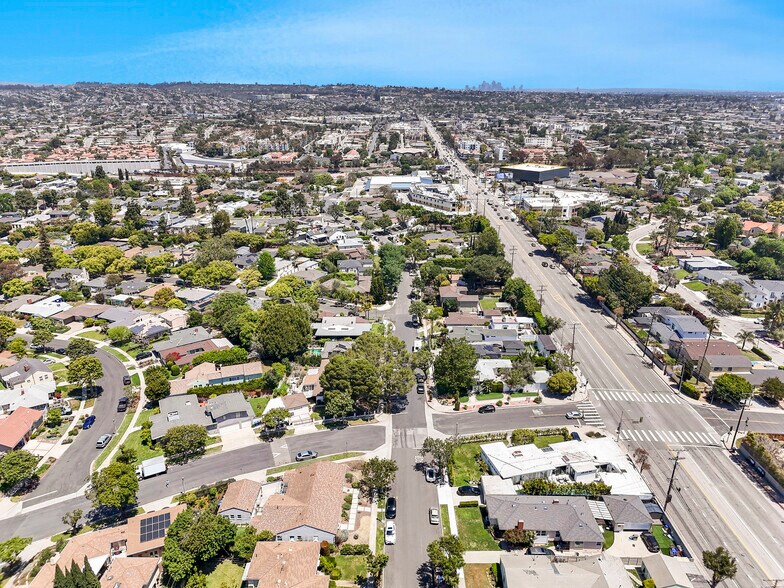 More Photos Of 7801 Flight Ave, Los Angeles Multifamily For Sale