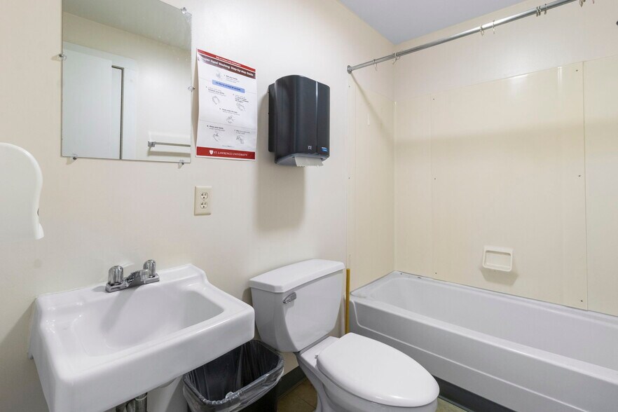 More Photos Of 40 E Main St, Canton Apartments For Sale