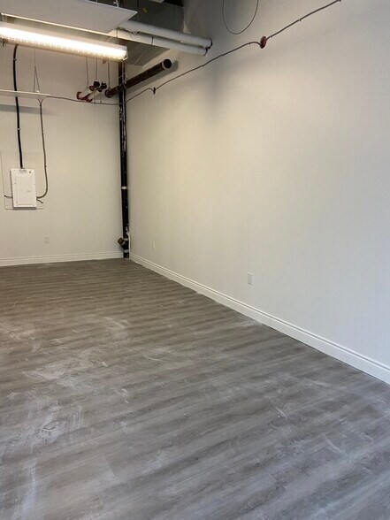 More Photos Of 15 Wellesley St W, Toronto Office For Lease