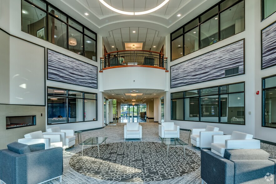 More Photos Of 11414 W Park Pl, Milwaukee Coworking Space