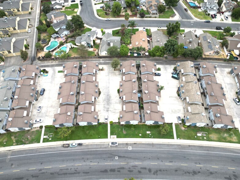 More Photos Of 7717 S Laurelglen Blvd, Bakersfield Apartments For Sale